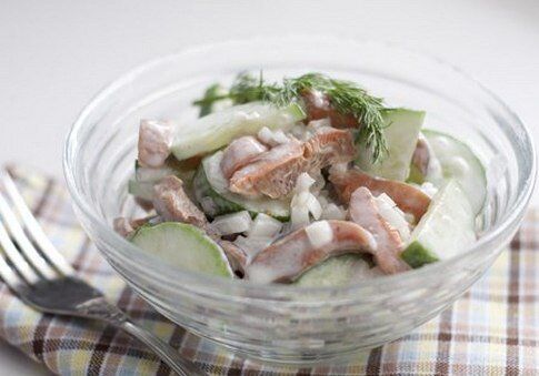 Салат с солёными рыжиками»> Салат с солёными рыжиками»>