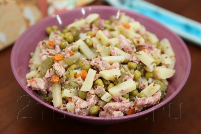 Салат с ветчиной по-немецки Салат с ветчиной по-немецки