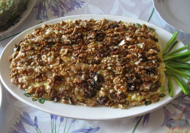Салат с ананасами и куриной грудкой Салат с ананасами и куриной грудкой