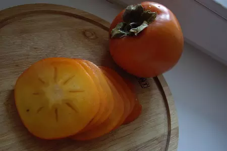 Фото: Яркий салат с хурмой и яблоками: шаг 5 Яркий салат с хурмой и яблоками: шаг 5